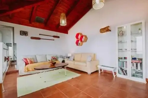 Salitre House