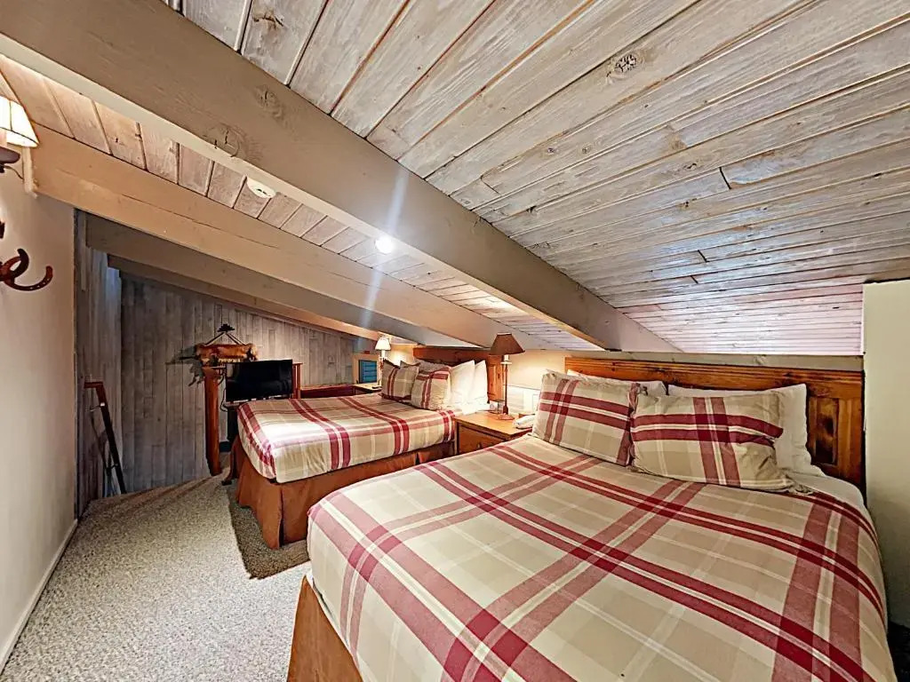 Timberline Condominiums 1 Bedroom Loft Deluxe Unit A3F