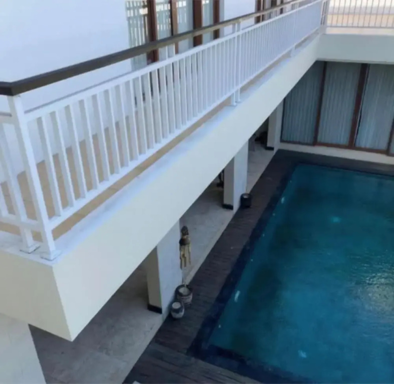Soleil Suites Petitenget By the jero 18