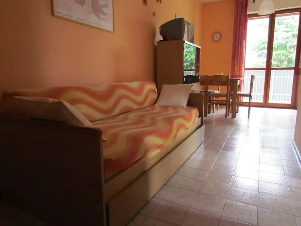 Enjoy a Lovely Flat With Pool
