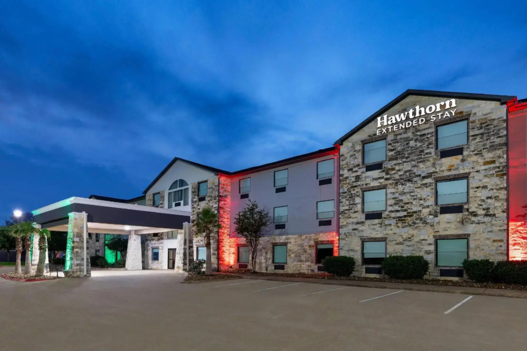Hawthorn Extended Stay by Wyndham College Station South