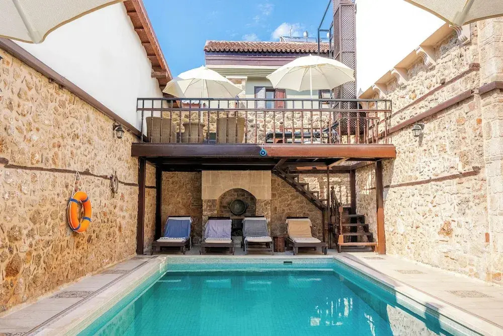 Atelya Art Hotel