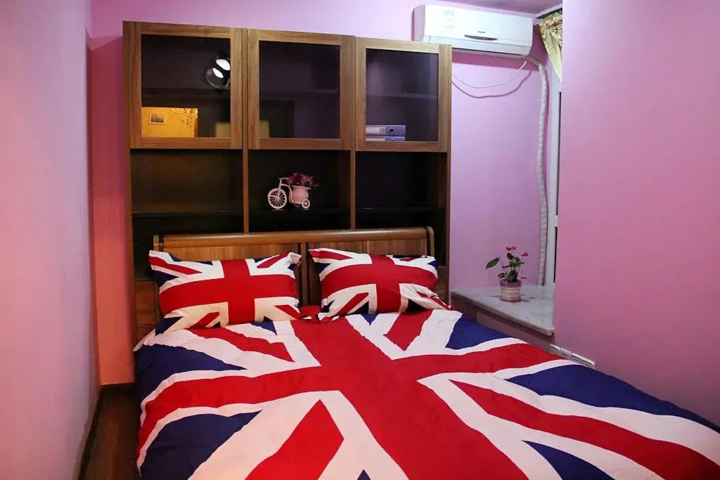Chongqing Romantic Youth Hostel