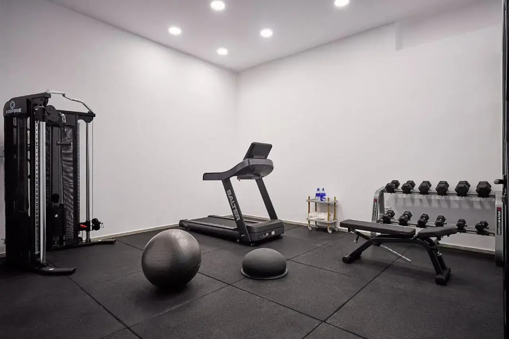 Alleys All-Suite Hotel & Spa