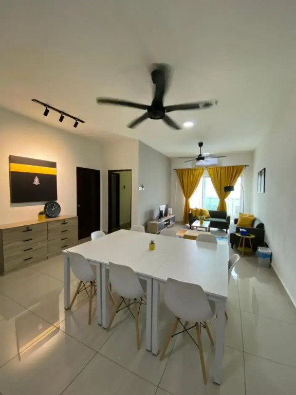 Zima Homestay@Kajang2
