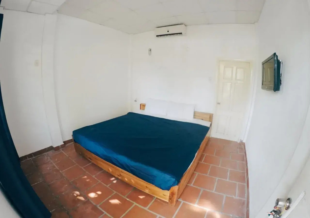 Sea Lavie Hostel