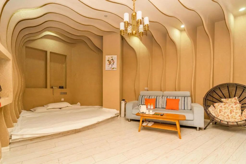 Zhencheng xinyi Hotel (Hengxing Technology College, Jiushui East Road, Qingdao)