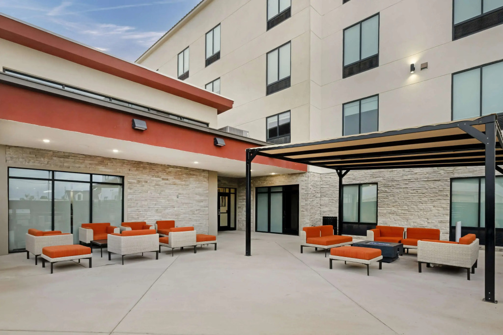 Best Western Plus Executive Residency Carlsbad Hotel