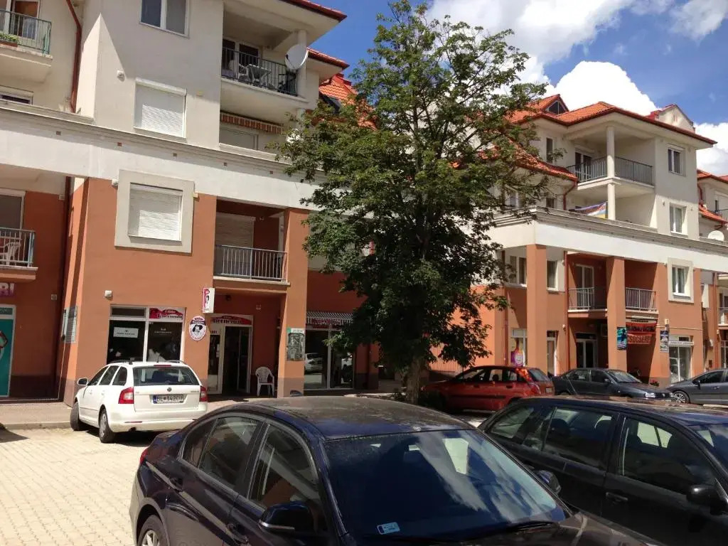 Tommy Apartman