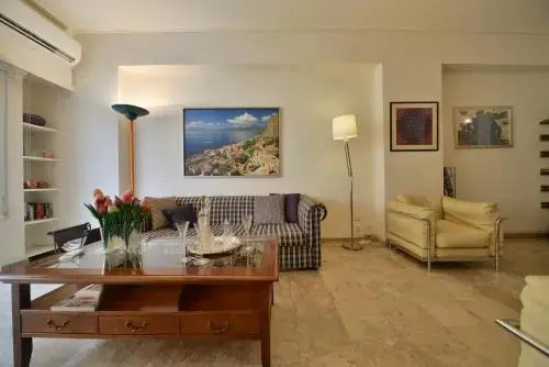 Architect Designers Apartment in Kolonaki