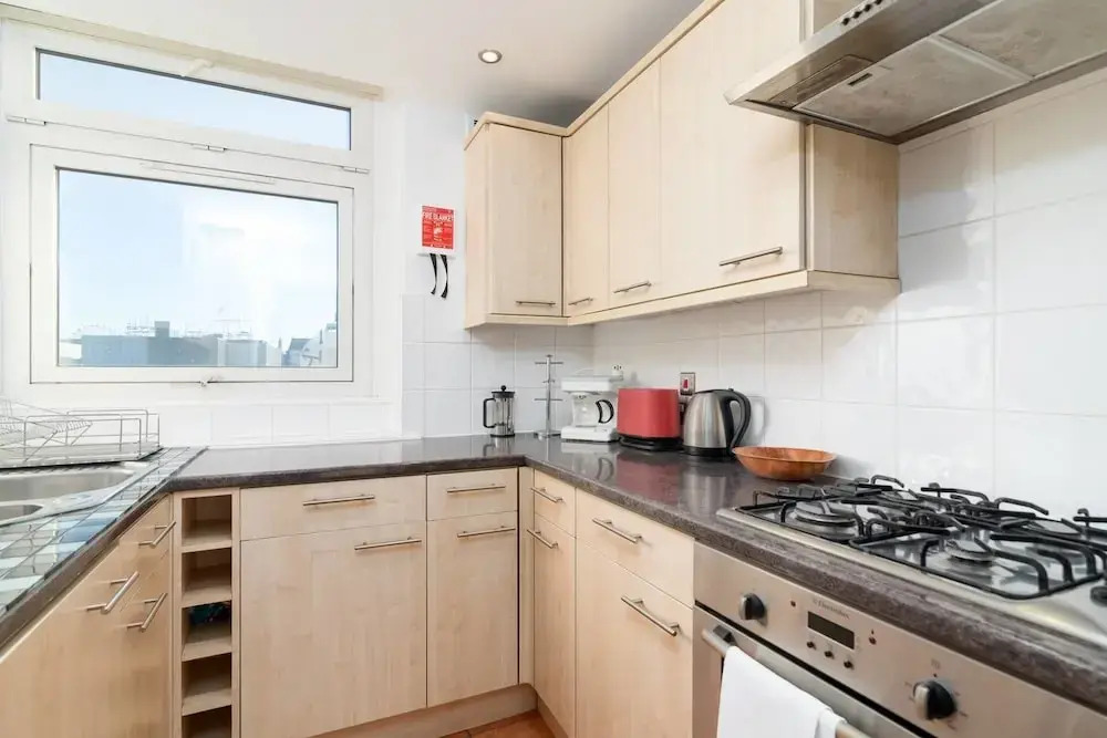 Perfect Central Location for 4 People in London