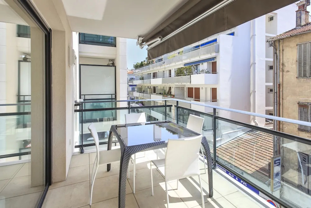 Authentic and modern apartment