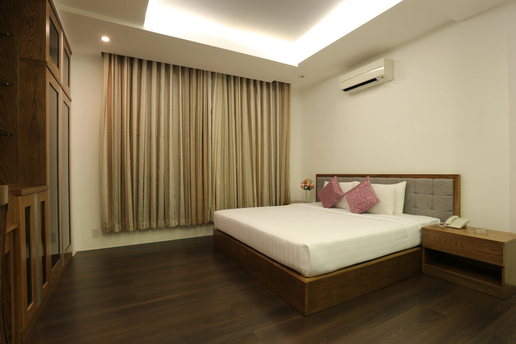 Valentine Hotel
