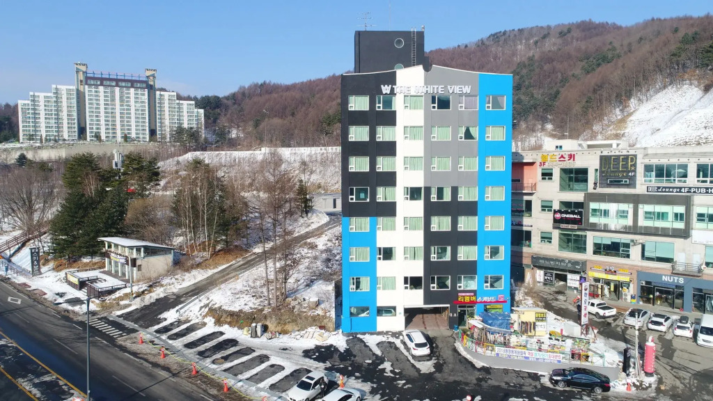 The White View Pension