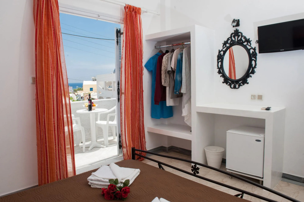 Join Us Low Cost Rooms