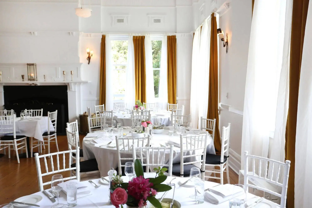 The Robertson Hotel