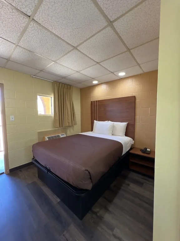 Executive Inn & Suites Near Lackland AFB