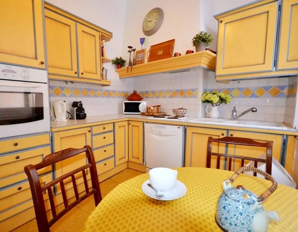 Captivating 3-bed Apartment in Cannes