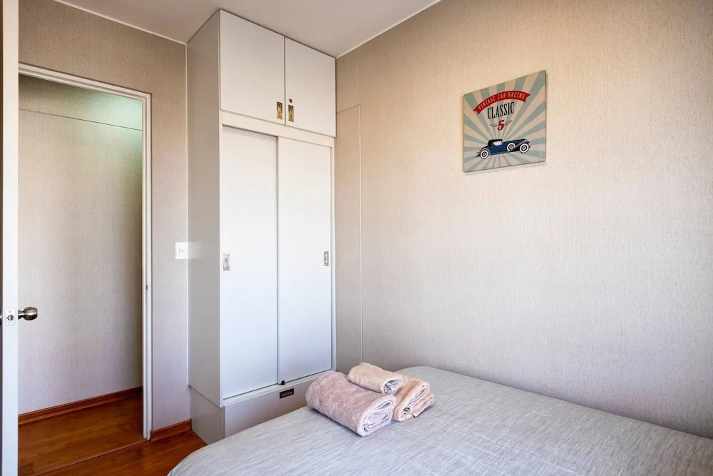 Ur Place Rentals - Modern 3bdrm, Swimming Pool And Gym