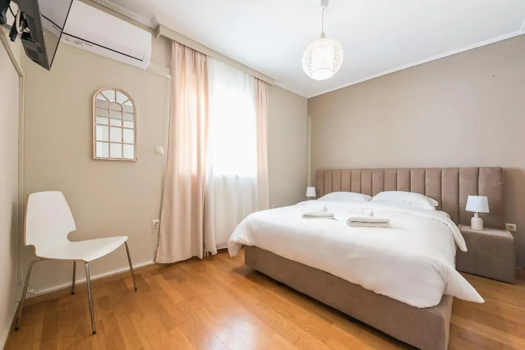 Luxury and Spacious apt for 8 guests New features April 2025