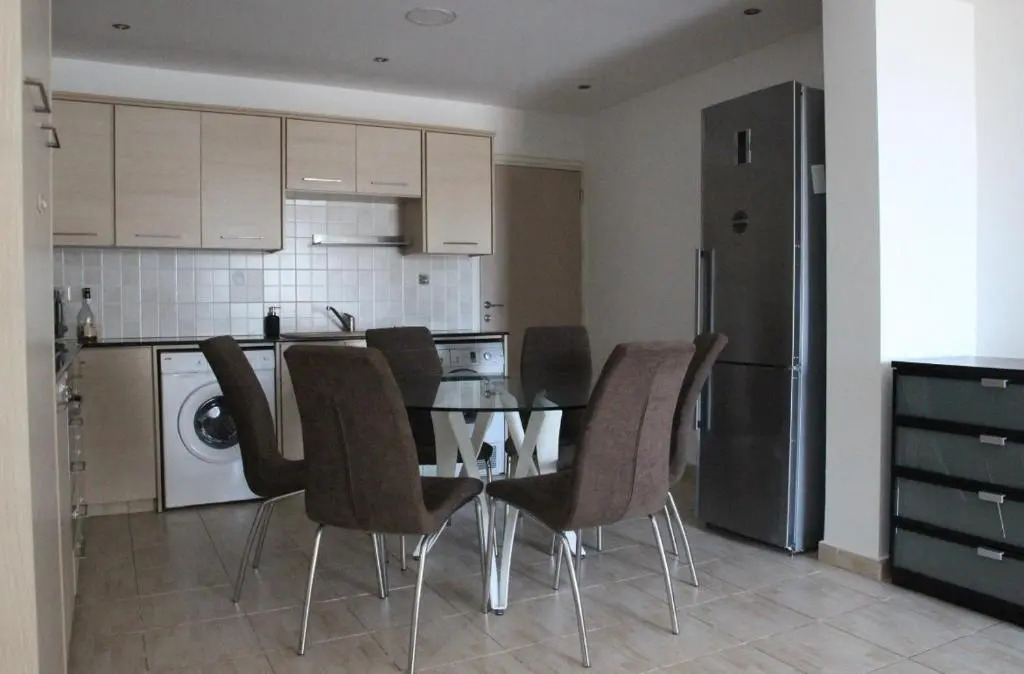 Lovely 2 bedroom ground floor apartment