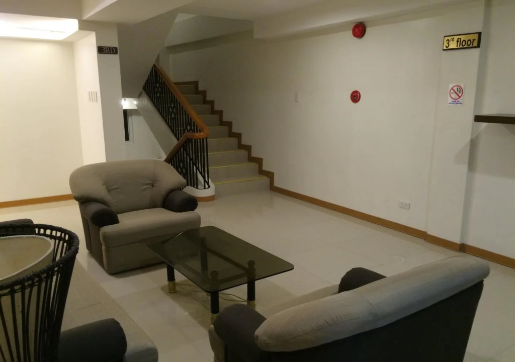 Stone House Hotel Pasay