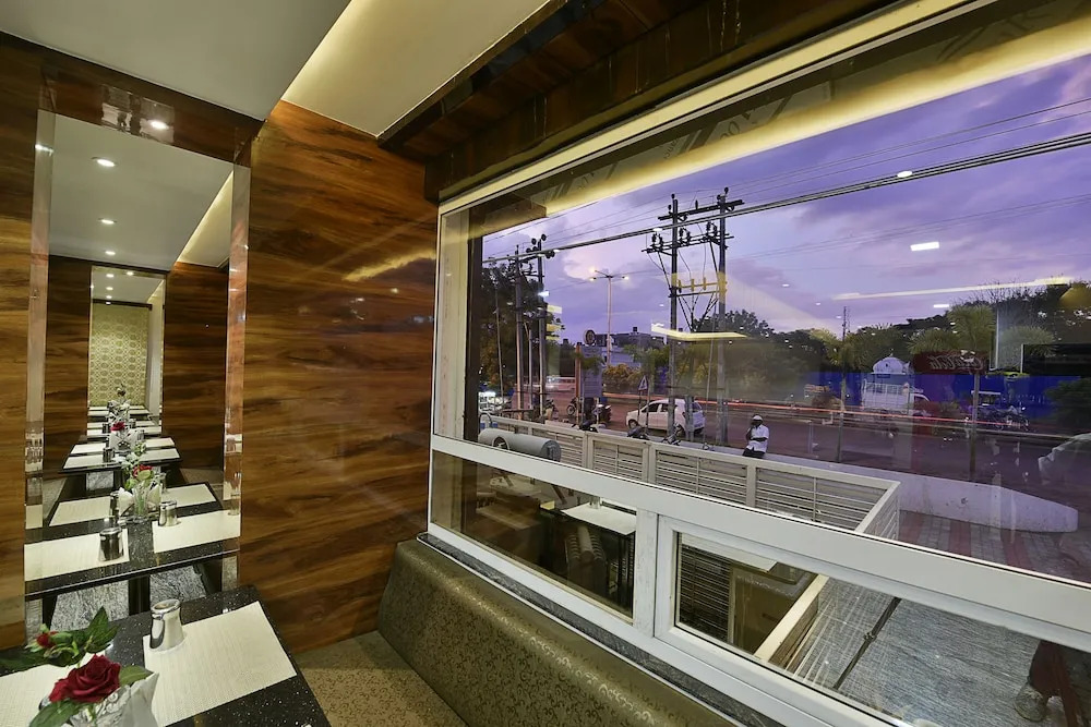 Atharva Hotel