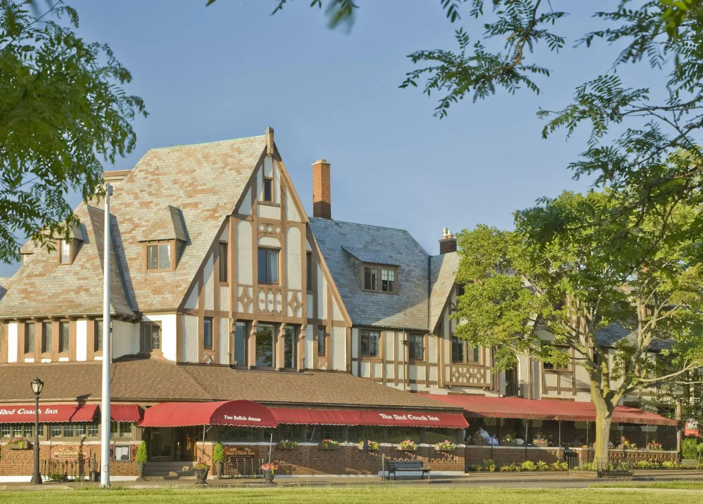 Red Coach Inn