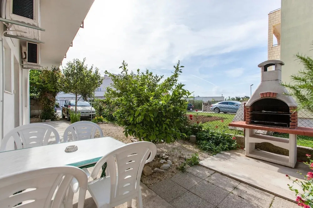 Apartments Ante Senka
