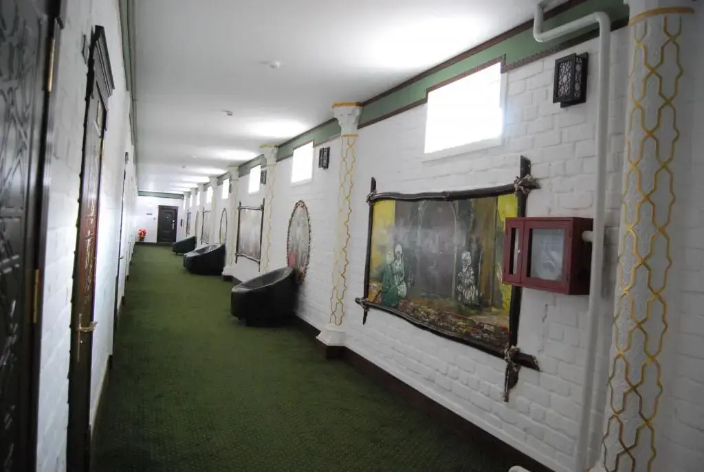 Отель Kesh Palace