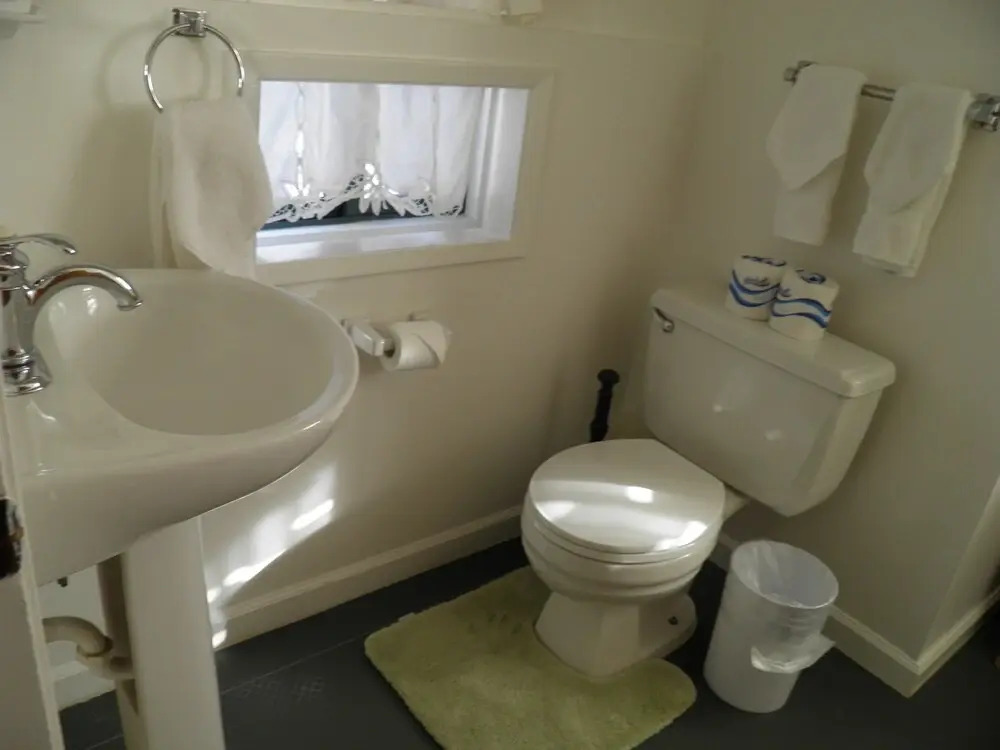 Pet Friendly, Covered Hot Tub, Walk To The Beach