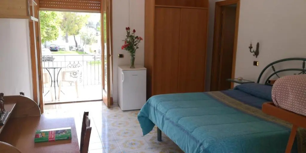 "Villaggio Camping Pompei" Bungalow & Camere
