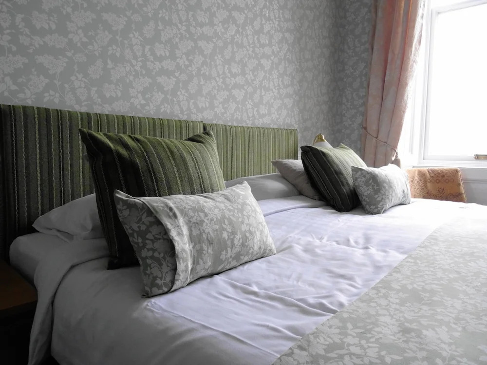 The Ardyne Guest House
