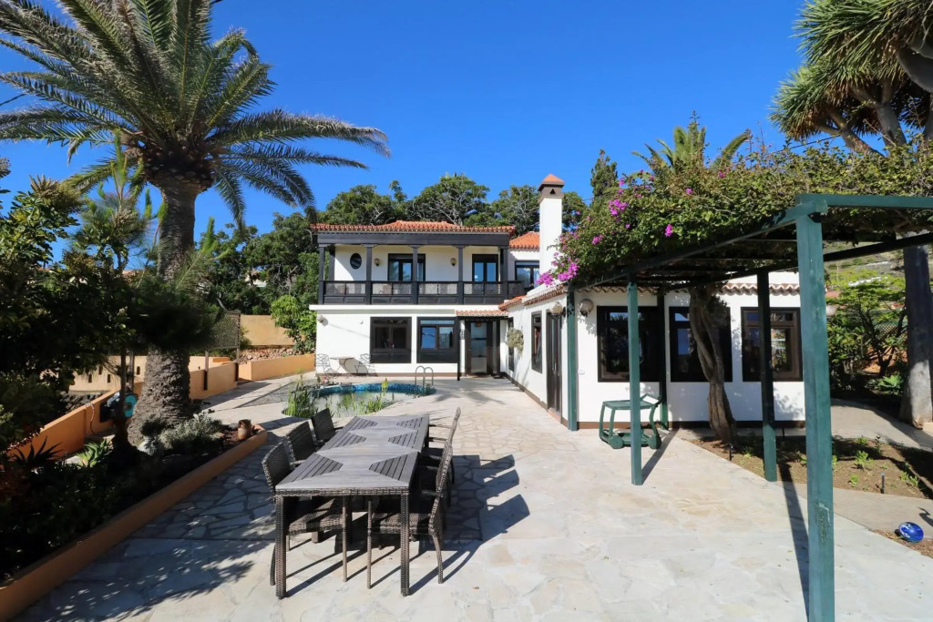 Villa Escondida
