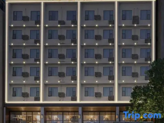 ECHIC Hotel（Yueyang Lou District Pedestrian Street Branch）