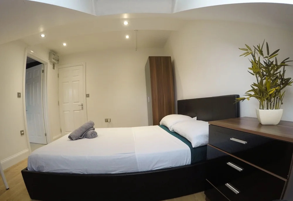 Stunning one bedroom flat
