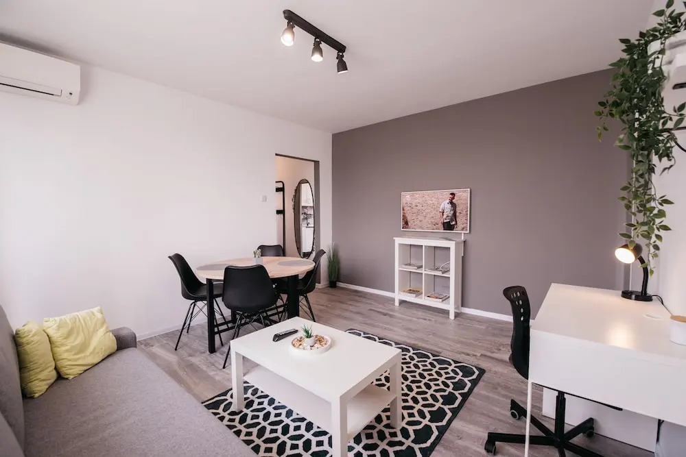 Apartament Xenocrat