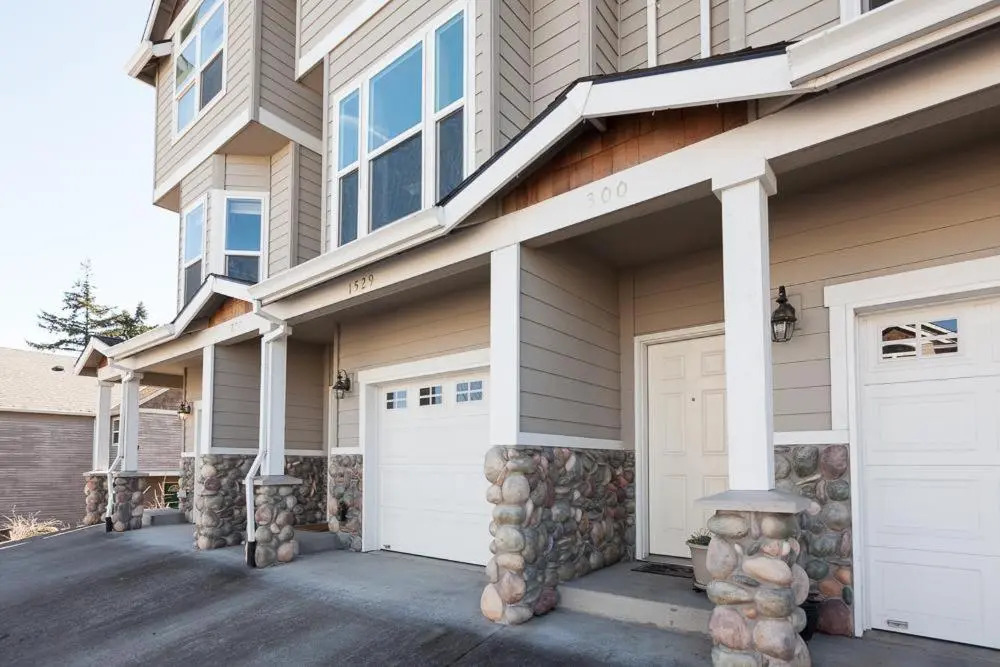 Venturi 2 Bedrooms 2.5 Bathrooms Townhouse
