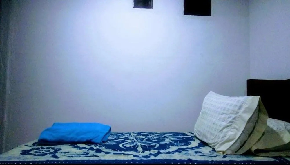 Kfe L Hostel