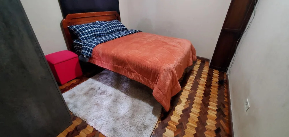 Departamento en Cuenca, 3 Habitaciones y parqueo gratis