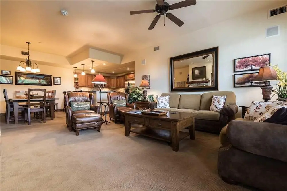 5203 Emerald Lodge, Trappeur's Crossing Apartment 4