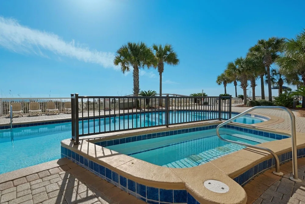 New Listing! Lovely Azure W/ Gulf-front Pool 3 Bedroom Condo