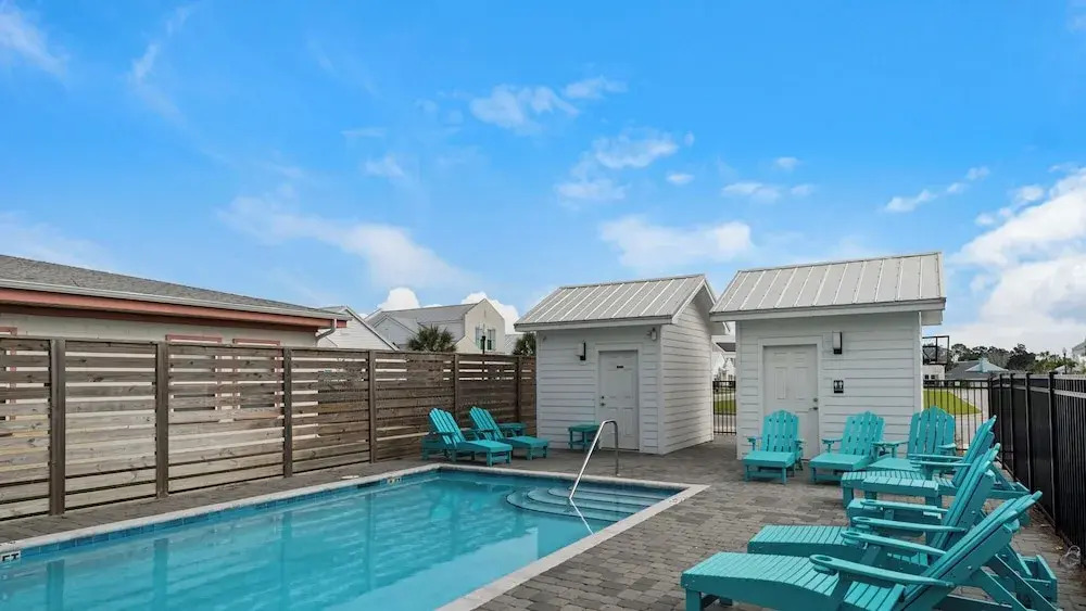 Beautiful Coastal Chic Home for 9 + Neighborhood Pool in Panama City Beach