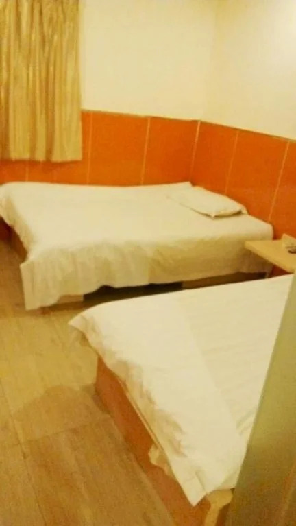 99 Inn Shanghai Pengpuxincun Station Branch