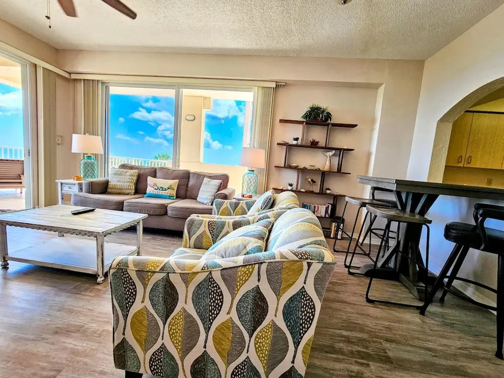 Rising Sun Stunning Oceanfront Ocean View Villa! 3 Beautiful Resort Pools! Beach Front