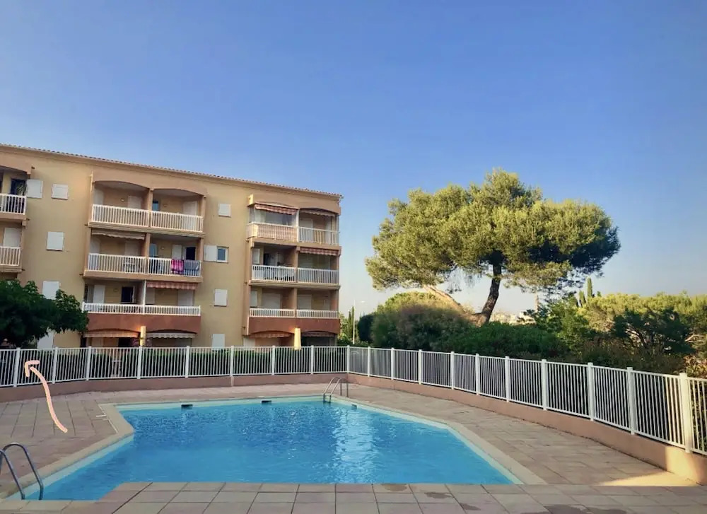 Apartment with 2 Bedrooms in Fréjus, with Pool Access And Enclosed Garden - 100 M From the Beach