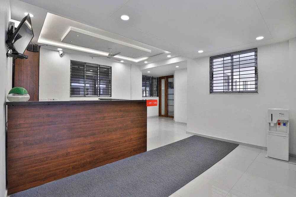 Crystal Service Apartments By OYO Rooms