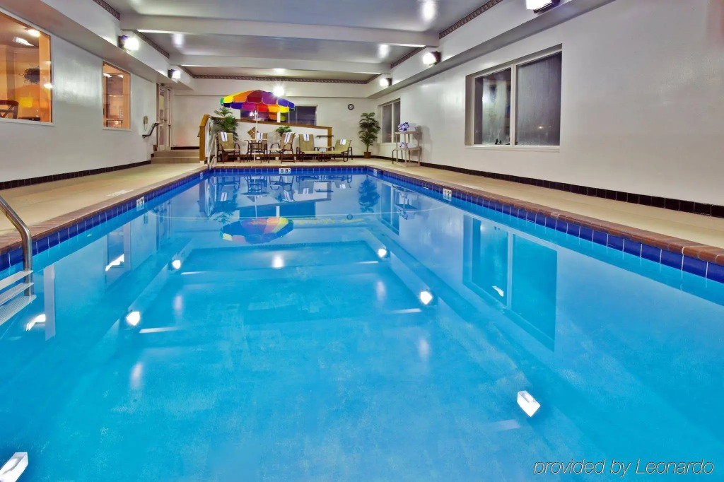 Holiday Inn Express Hotel & Suites Ames by IHG
