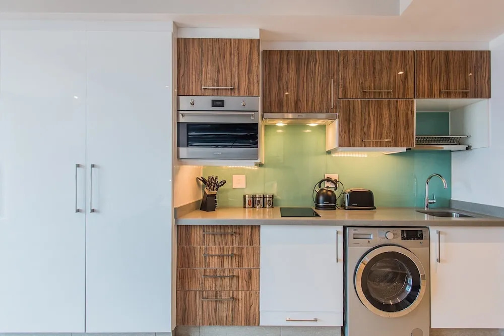 Pearls of Umhlanga, or Oceans - Marina Apartments Private