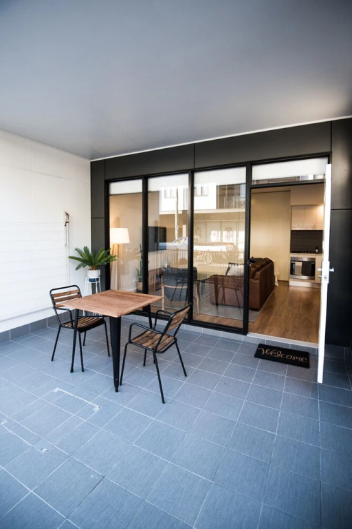Wickham Newcastle Modern 1 Bed Apartment